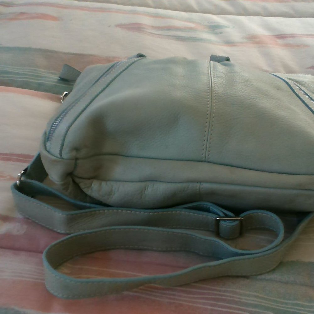 Designer baby blue leather bag, like new - Picture 2 of 6
